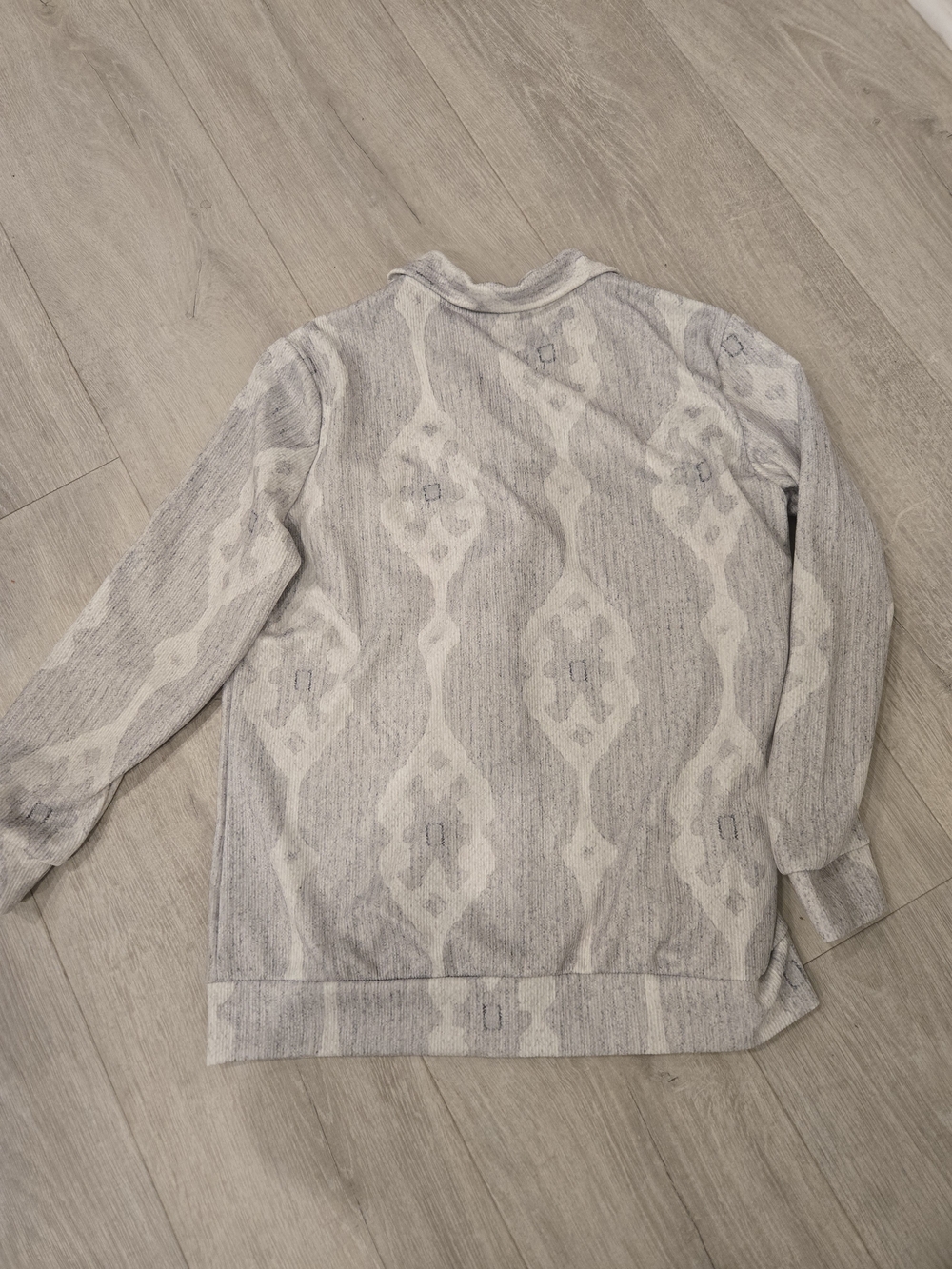 Light Gray Patterned Button-Up Jacket - Women's - Picture 2 of 4